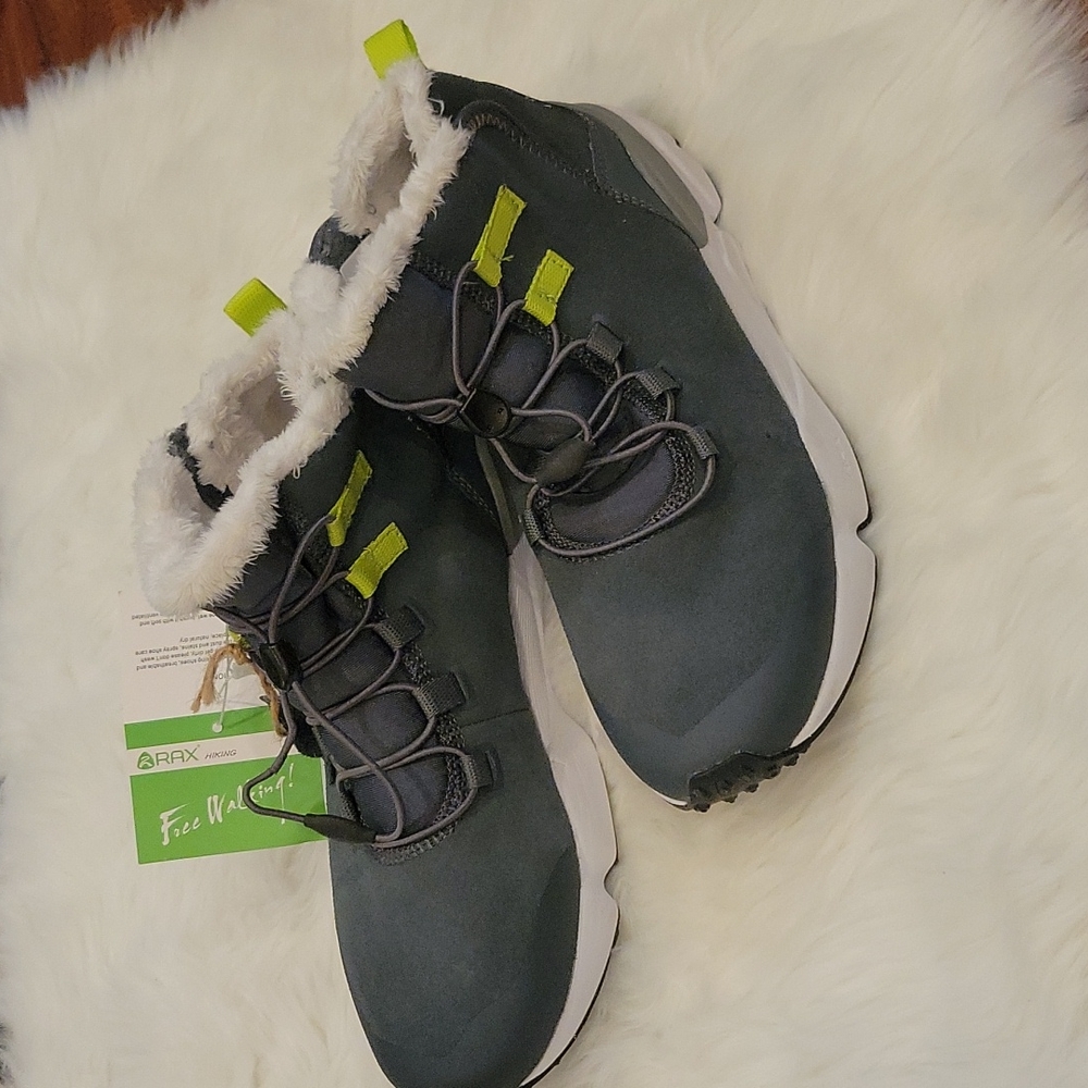 Walking/Hiking shoes